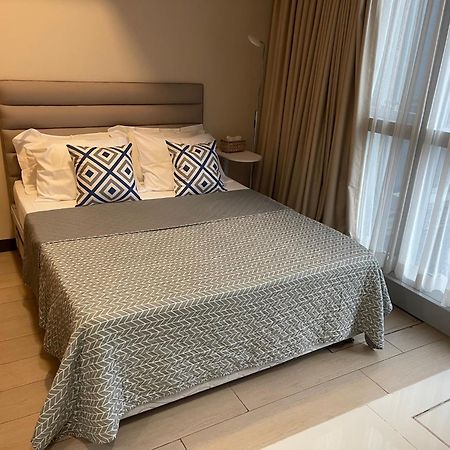 1 Bedroom Condo Uptown Parksuites Bgc, High Floor, Morning Sun Манила Экстерьер фото