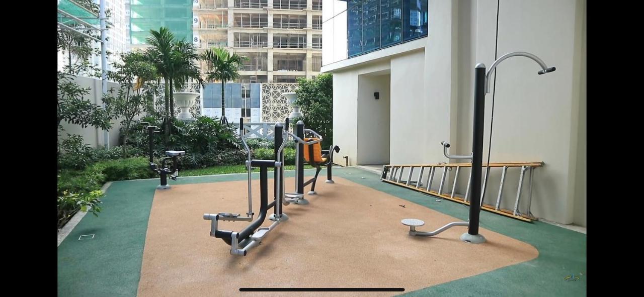 1 Bedroom Condo Uptown Parksuites Bgc, High Floor, Morning Sun Манила Экстерьер фото