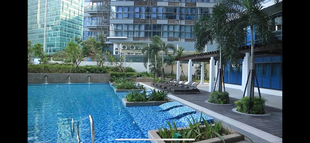 1 Bedroom Condo Uptown Parksuites Bgc, High Floor, Morning Sun Манила Экстерьер фото