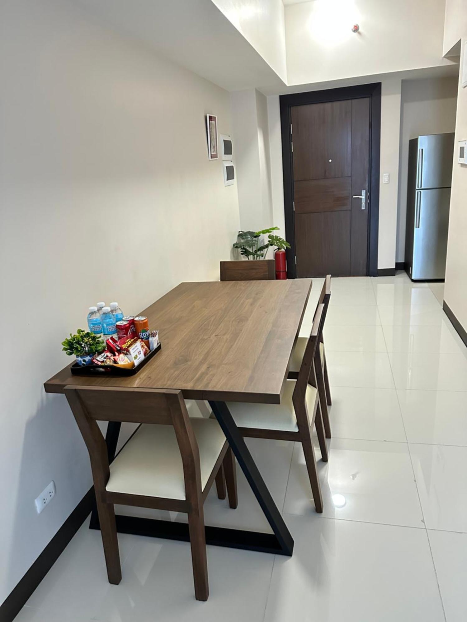 1 Bedroom Condo Uptown Parksuites Bgc, High Floor, Morning Sun Манила Экстерьер фото