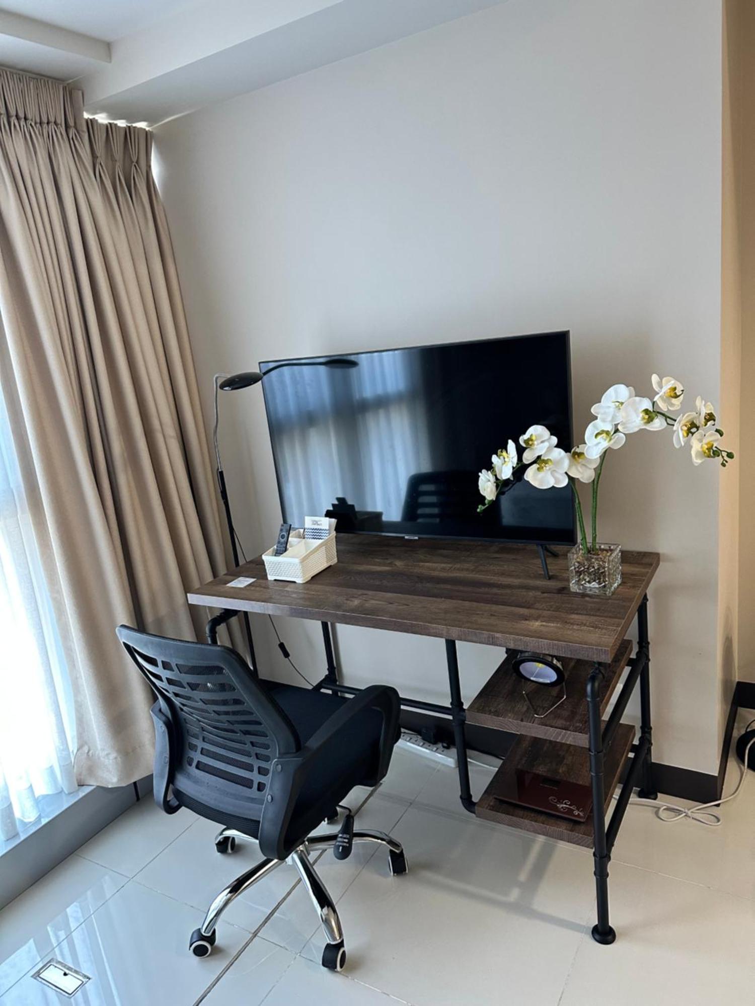 1 Bedroom Condo Uptown Parksuites Bgc, High Floor, Morning Sun Манила Экстерьер фото